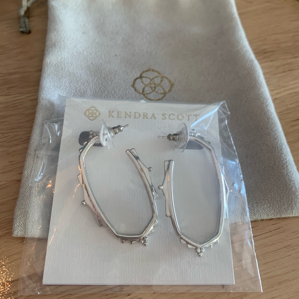 Kendra Scott Baroque Ella Hoop earrings